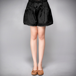 【衣芙日系】悠活美感勾花蕾絲中長褲裙(共2色)